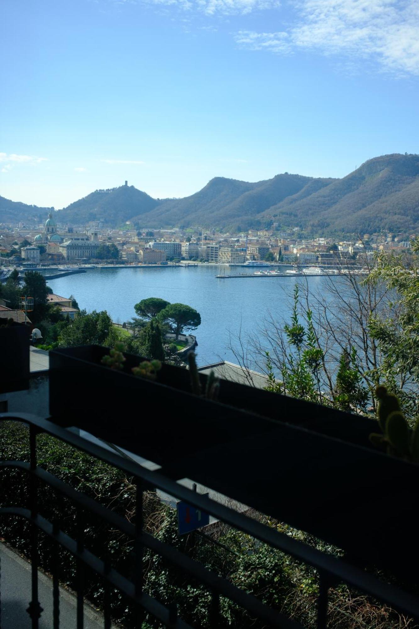 Veranda Lake View Como Bagian luar foto
